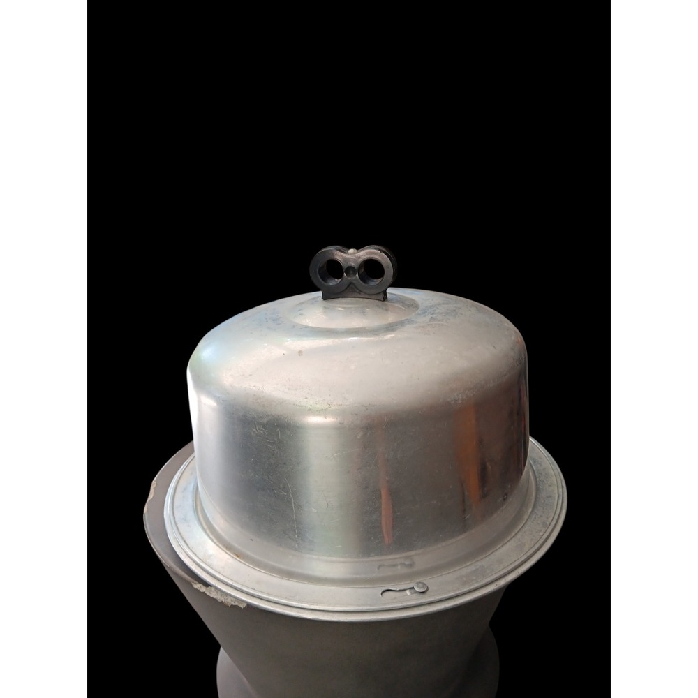 Vintage West Bend Aluminum Cake Carrier Saver Locking Base Black Handle Retro